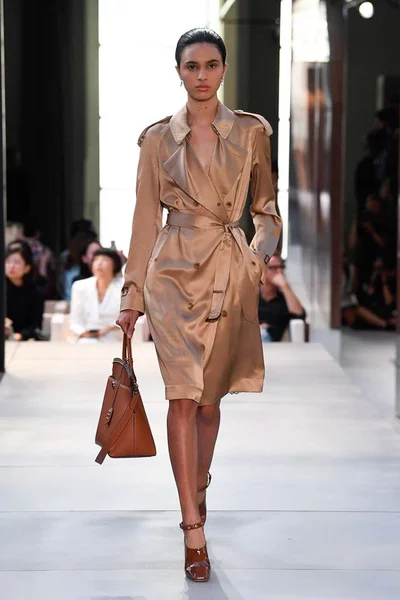 Look 43